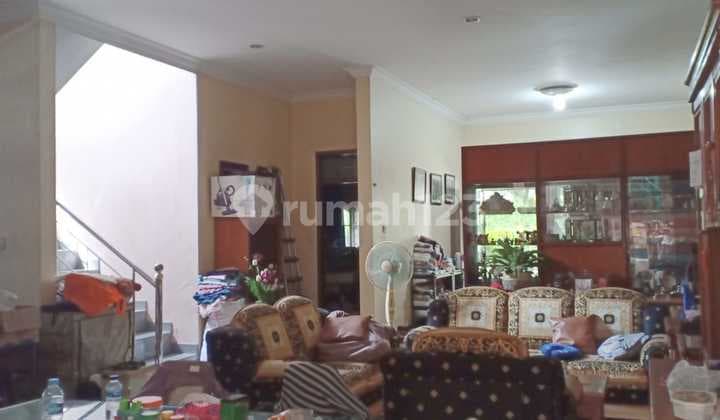 Rumah 2 Lantai Bagus Semi Furnished Sayap Pasteur Bandung