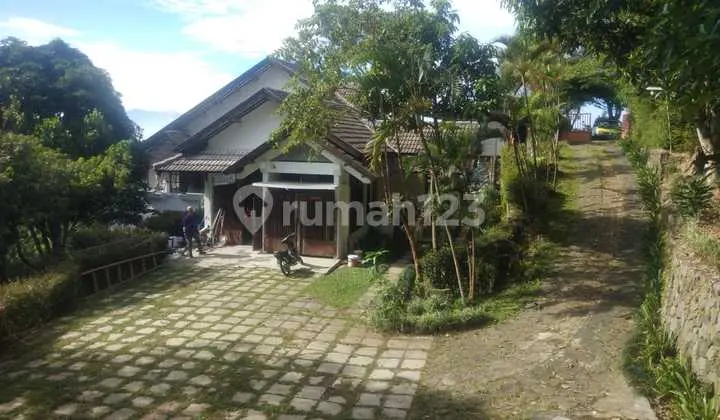 Rumah + Kedai Kopi, Semi Furnished di Dago Giri, Lembang Bandung