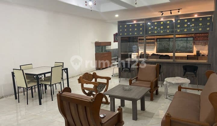 Ruko 3 Lantai Bagus Jalan Peta