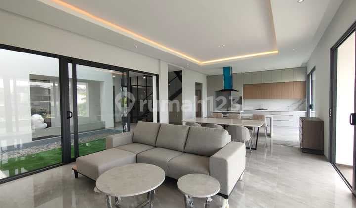 Lakeside Vista Modern Luxury Tropical House Kota Baru Parahyangan