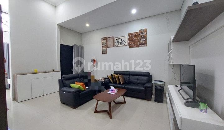 Rumah Bagus Furnished Komplek Kopo Safira