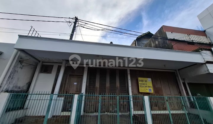 Jual Rumah bisa untuk Usaha, Lt.330m2, Lb.409m2 di Ahmad Yani No.2 Pandeglang, Banten
