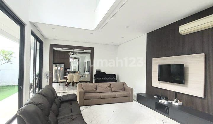 Dijual Rumah Tropical Modern, Cluster Sutera Buana, Alam Sutera Seb 11,5 M