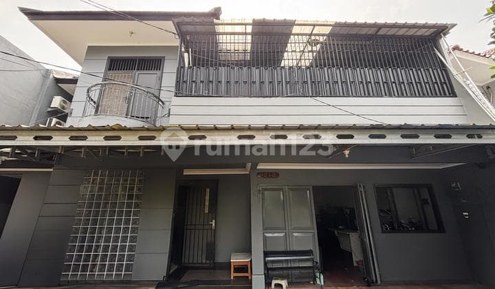 For Sale: 17-Room Boarding House, Land Area 290m2, Building Area 182m2, in Citra Garden 2, West Jakarta
