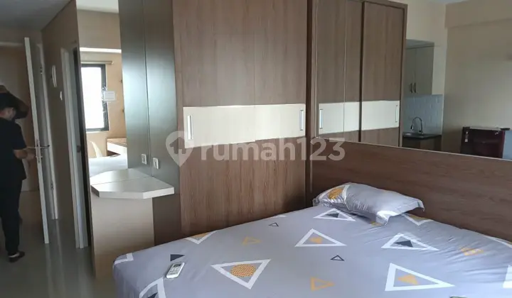 Living Simple, Healthy, Safe, Peaceful, and Luxurious in Ciputra Campus Complex.