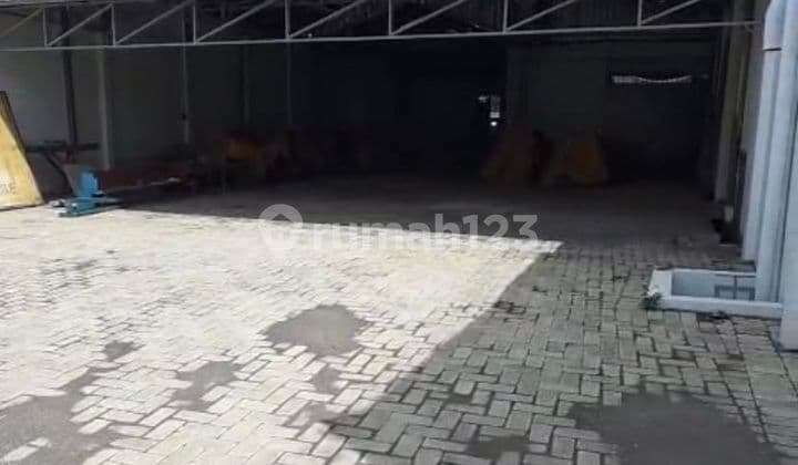 Disewakan Gudang Strategis di Wilayah Blitar, Cocok untuk Usaha, Penyimpanan, atau Distribusi.