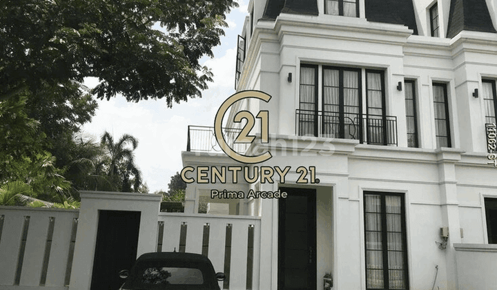 Rumah Model American Classic di Kemang Timur
