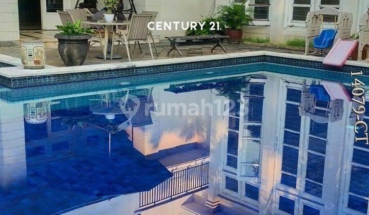 Dijual Rumah Luas Dengan Kolam Renang Di Cluster Bintaro Sektor 8