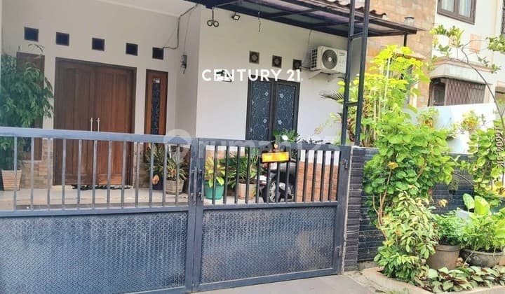 For Sale: House in a Complex Below Market Price Near Bintaro