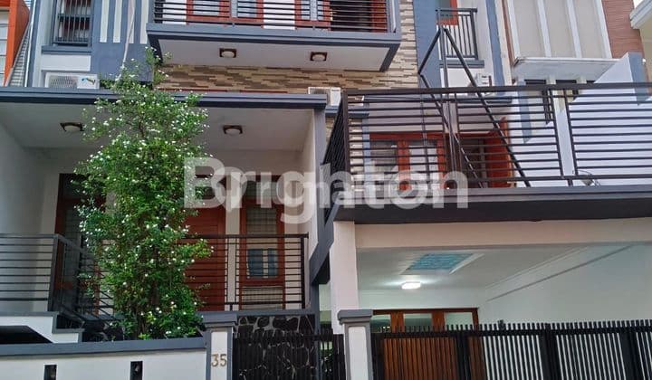 Rumah 4 Lantai Pal Merah Dekat Semanggi Jakarta Barat