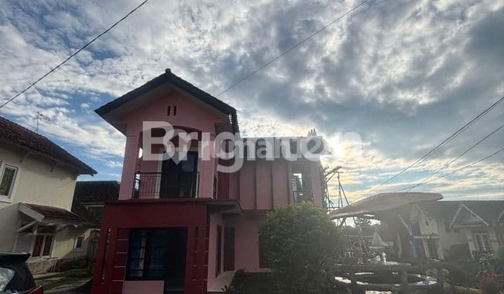 Rumah Villa di Bukit Cipendawa Puncak Bogor