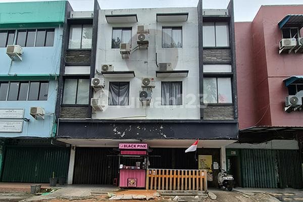 Dijual Ruko Komplek Pertokoan Lucky Permai