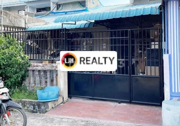 Rumah Tengah Kota di Perumhan Windsor Park