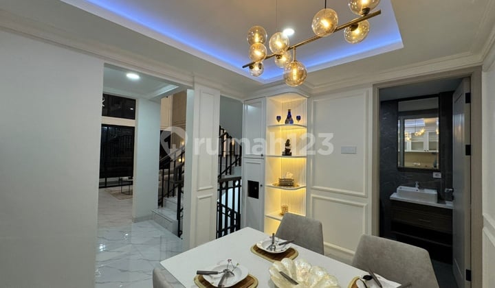 For Sale New House in Mampang Prapatan, South Jakarta