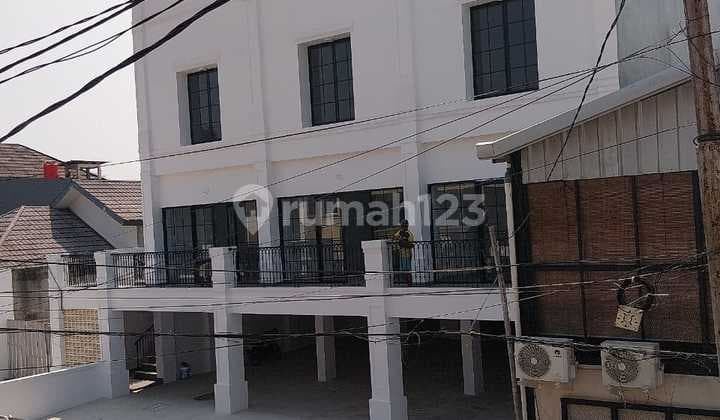 Disewakan ruko baru di H.Nawi Kebayoran Baru Jakarta Selatan