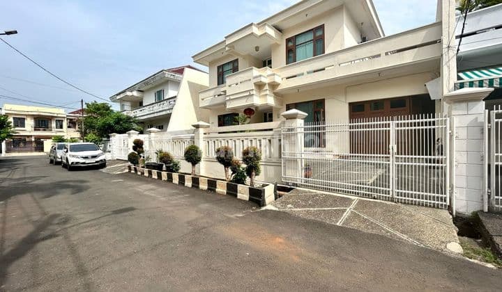 Rumah 2 Lantai Siap Huni, Dalam Komplek Sunter Permai Jaya, Harga Dbawah Njop