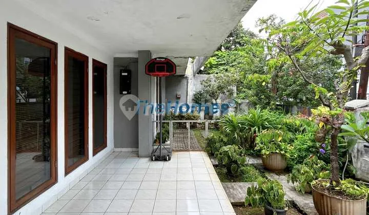 Residential House in West Tebet, 3-Car Road Access, Includes a 10-Bedroom Boarding House Residential House in West Tebet, 3-Car Road Access, Includes a 10-Bedroom Boarding House