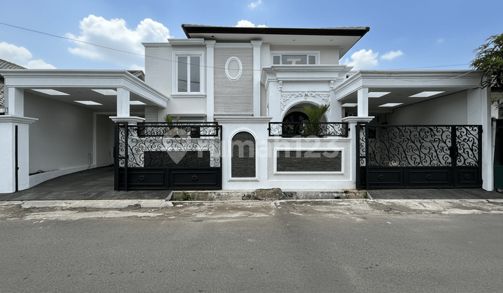 Rumah Bangunan Tahun 2025 di Tebet Timur, Akses Jalan 3 Mobil