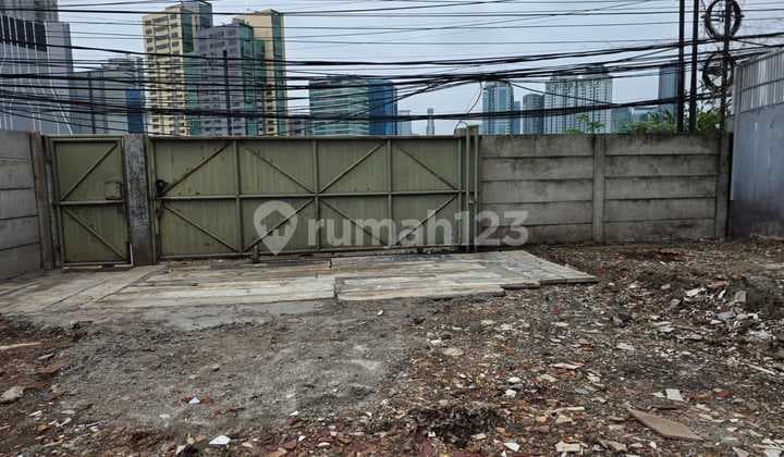 Tanah Siap Bangun, Akses 2 Mobil, Cocok Dibangun Rumah Kos, Strategis Dekat Kuningan dan Rasuna