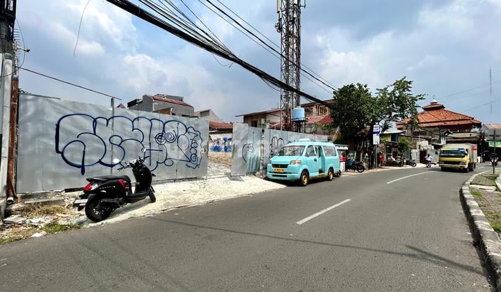Land Plot Ready to Build in Tebet, Wide Road Access, Suitable for Building a 50-Room Boarding House Land Plot Ready to Build in Tebet, Wide Road Access, Suitable for Building a 50-Room Boarding House