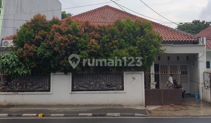 Rumah Siap Huni, Cocok Untuk Usaha, Jalan Utama Tebet