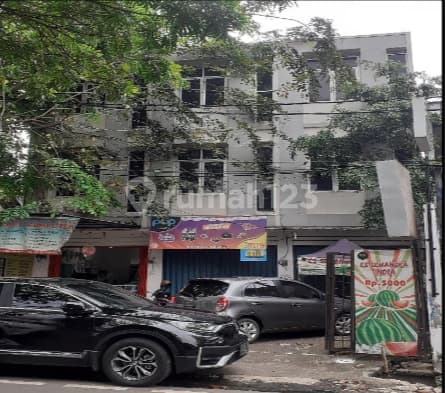 Ruko di Taman Malaka Pondok Kelapa Duren Sawit Dekat Universitas Darma Persada