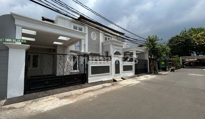 Rumah di Tebet Timur, Akses Jalan 3 Mobil Lebar
