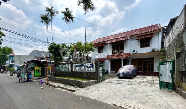 Rumah Kost di Kalibata 22 Kamar Akses Jalan 2 Mobil