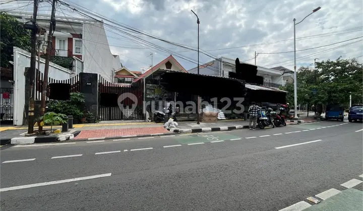 Rumah di Tebet Barat Raya, Jalan Raya Ecopark
