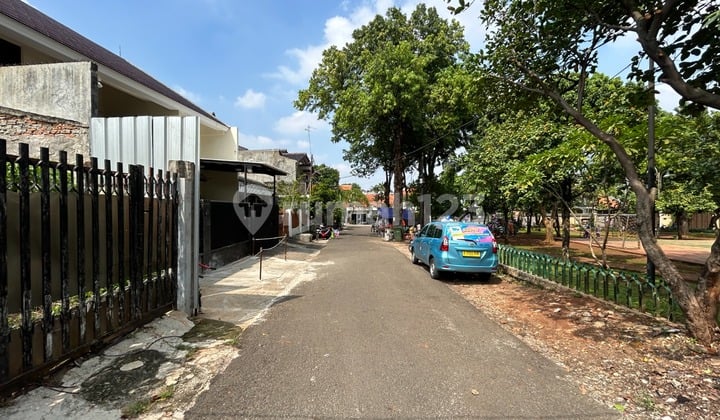 Tanah Kavling di Kalibata, Pancoran, Batu Merah Pejaten Timur, Akses Jalan 2 Mobil Depan Taman