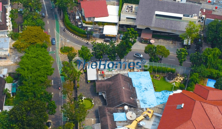 Rumah Komersial di Pakubuwono Kebayoran Baru