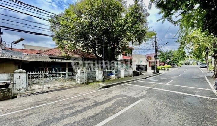 Rumah di Tebet Barat, Akses Jalan 3 Mobil