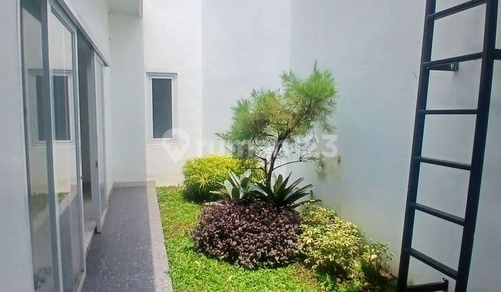 Rumah Mewah Dekat.rth Boja