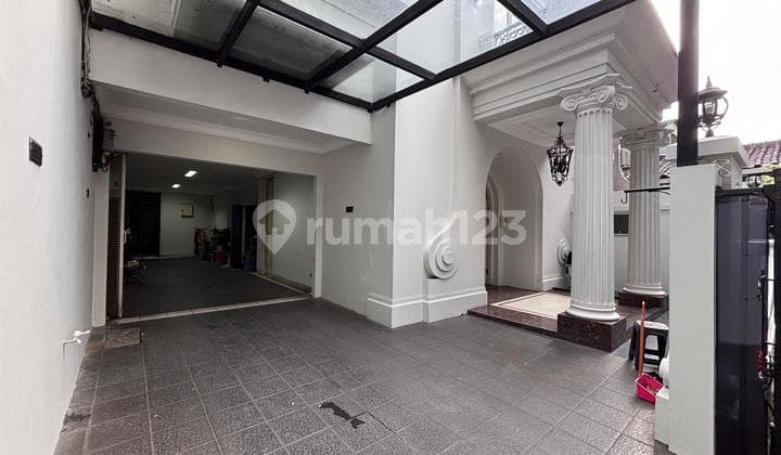 Rumah Mewah Siap Huni Jalan 3 Mobil Tebet