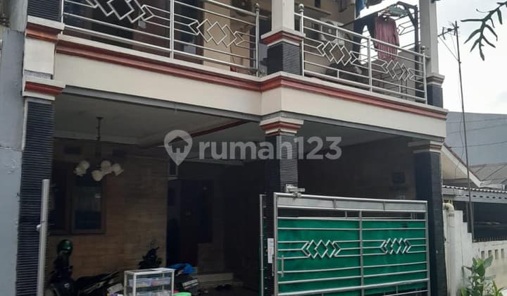 Ready-to-Occupy House in East Pejaten