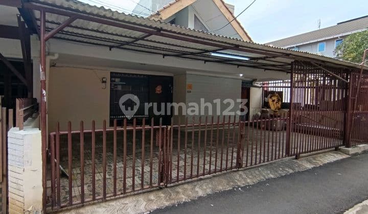 For Sale Grogol House, Perfect for Boarding House Investment
