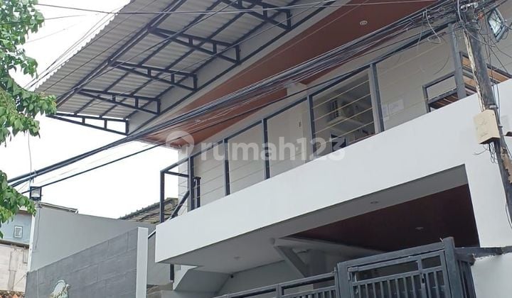 Rumah Kost Bagus 4 Lantai Tomang