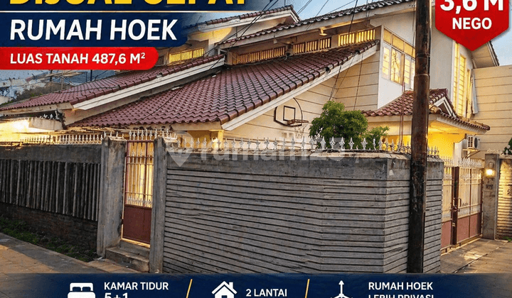 For Sale: Corner House in Pasar Lama
