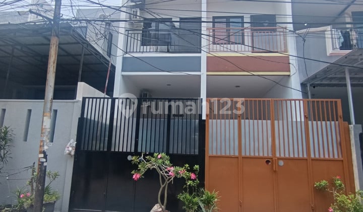 Rumah Kavling Polri Akses Jalan Lebar