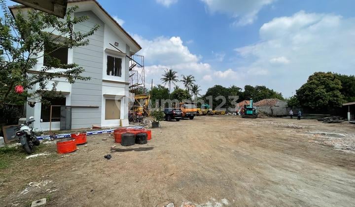 Dijual Gudang Alat Berat dan Bangunan