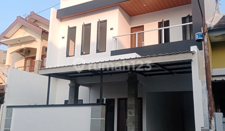 Rumah Mewah 2 Lantai Siap Huni Dekat Rs Jih Solo