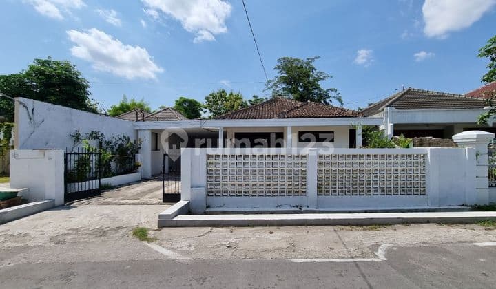 Rumah Murah Luas Layak Huni Hitung Tanah di Colomadu