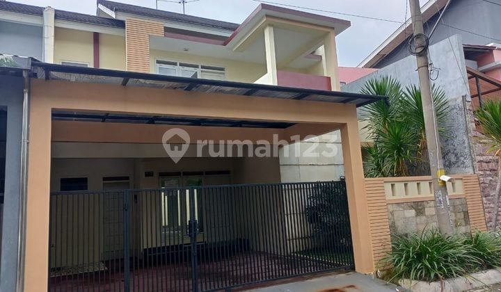 Rumah Second 2 Lantai Siap Huni Deket Ra. Jih