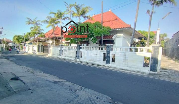 Rumah Mewah Full Furnish dekat ke Stadion Manahan Solo
