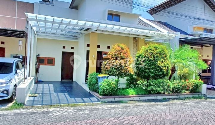 Beautiful fully furnished cluster house near the airport.