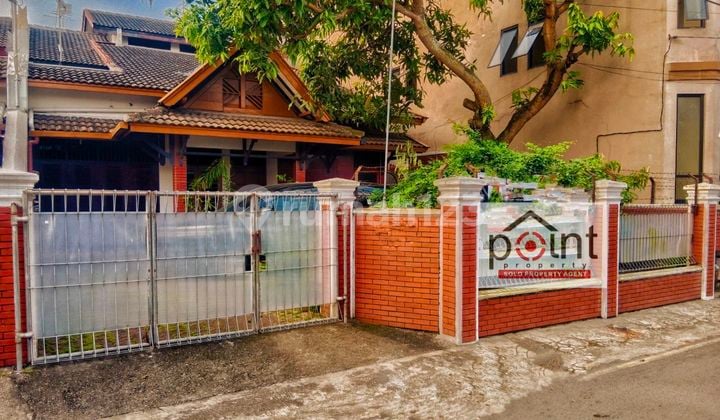 Rumah Bagus 2 Lantai Siap Huni Dekat Solo Grand Mall