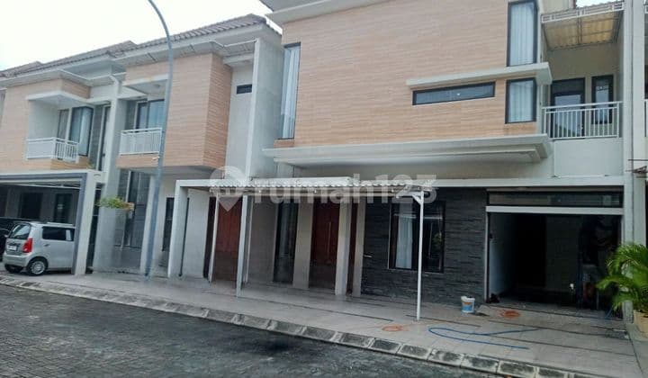 Rumah Bagus Lingkungan Exclusive dekat ke Bandara Solo