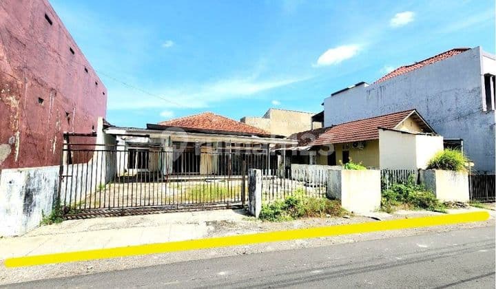 Tanah Strategis Bonus Rumah Klasik di Solo Kota