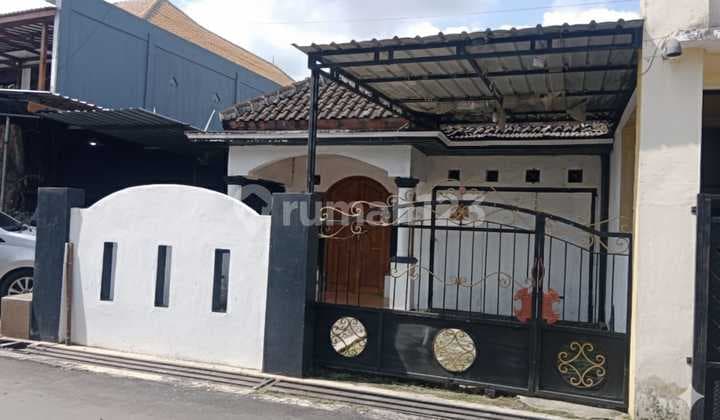 Rumah Second Strategis Deket Exit Tol Klodran