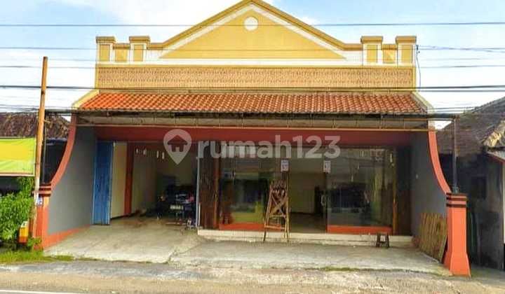 Ruko Plus Rumah Mangku Jalan Strategis Siap Huni